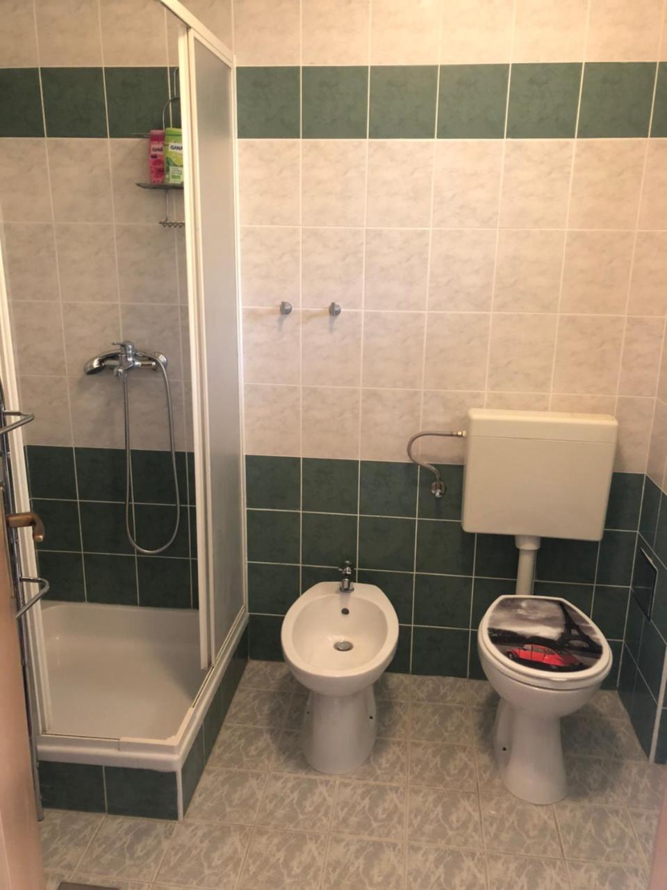 Apartman Ylli Necujam Exterior photo